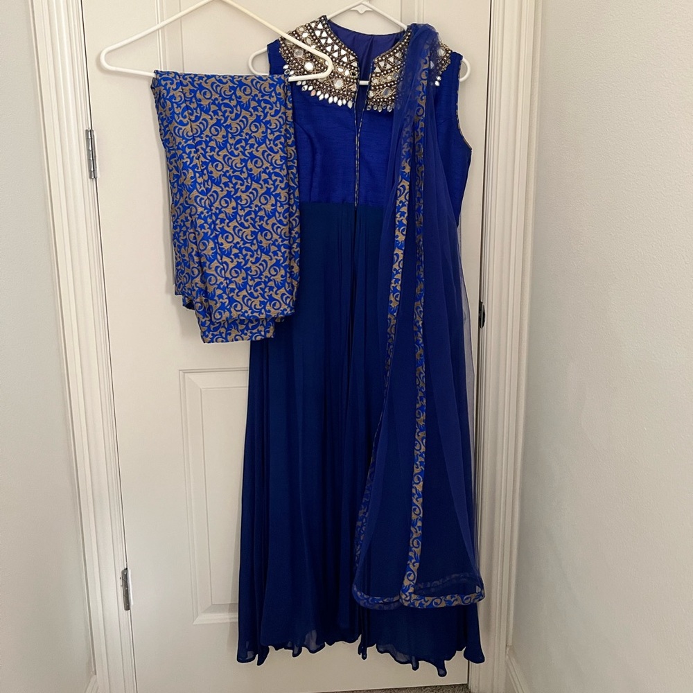 Never Worn Kurta with Pants and dupatta